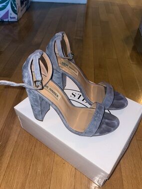 Steve Madden Light Gray Suede Block Heel Sandals